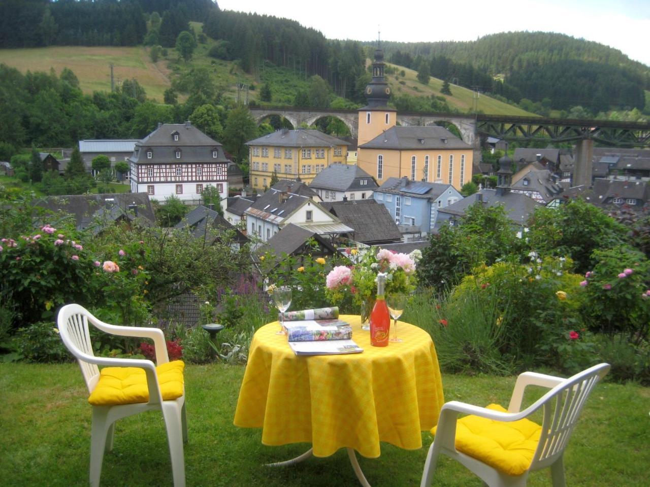 Ferienwohnung Haus Am Sommerberg Ludwigsstadt Exterior foto